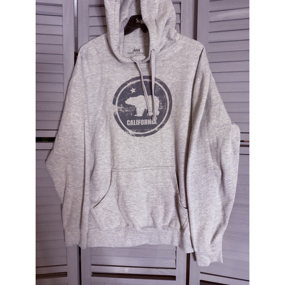 MOTIF Apparel Pull Over Men Hoodie Size L